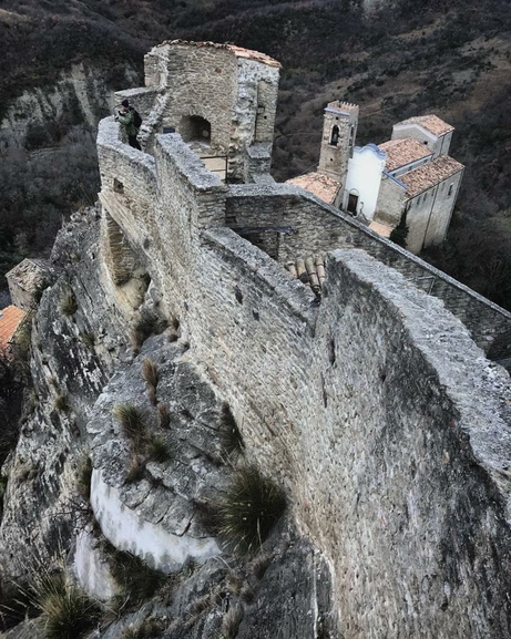 Castello Roccascalegna